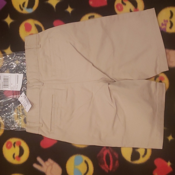 3/$10 Children's Place khaki uniform shorts with adjustable waist - Picture 2 of 3